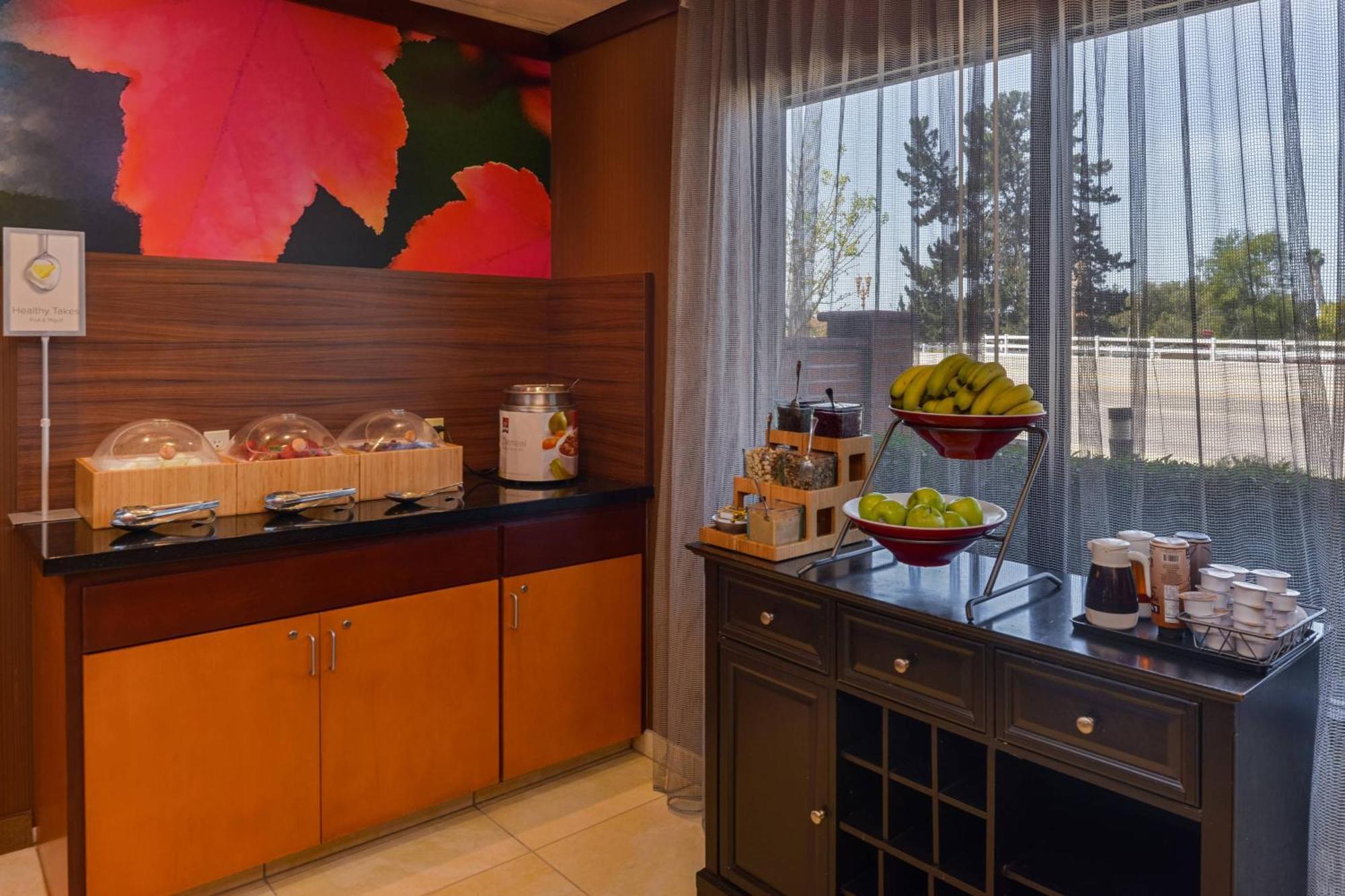 Fairfield Inn & Suites Santa Maria Bagian luar foto